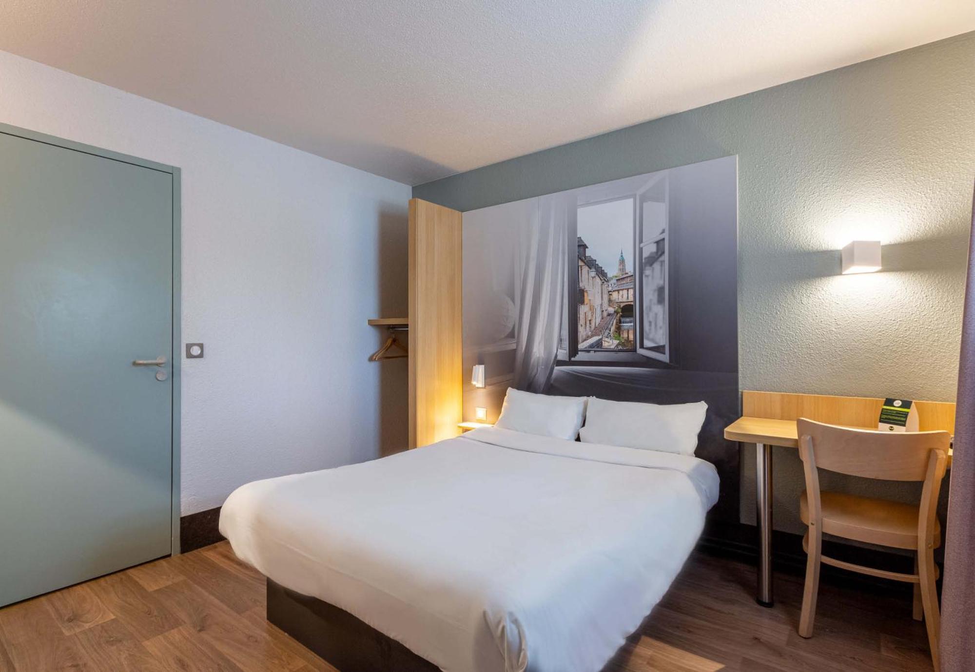 B&B Hotel Chartres Le Forum Ле-Кудре Экстерьер фото